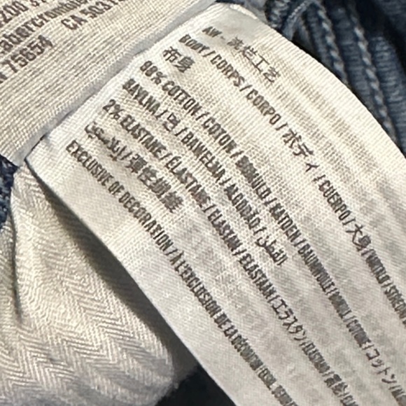 Hollister ultra high rise Mom women’s cuffed Two-Tone Jean Shorts size 27 - Picture 4 of 9